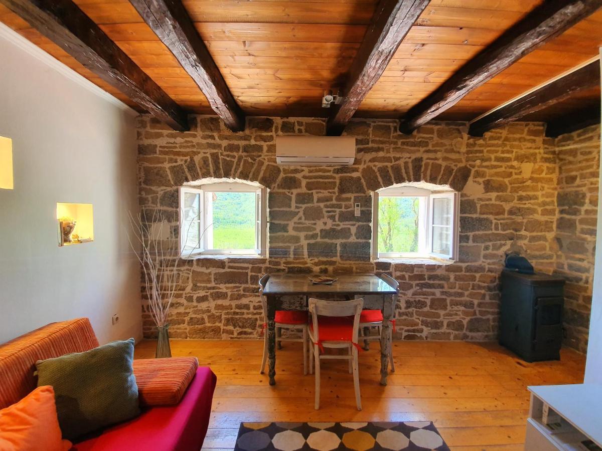 Casa Leonarda, Old Authentic Istrian Stone House Near Motovun, Central Istria Zamask Exterior foto