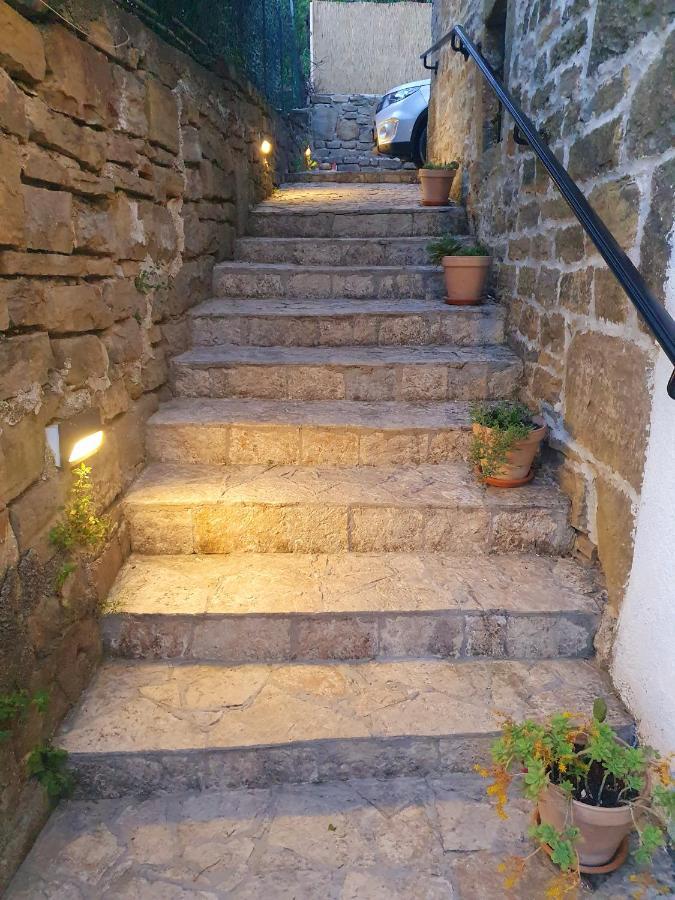 Casa Leonarda, Old Authentic Istrian Stone House Near Motovun, Central Istria Zamask Exterior foto